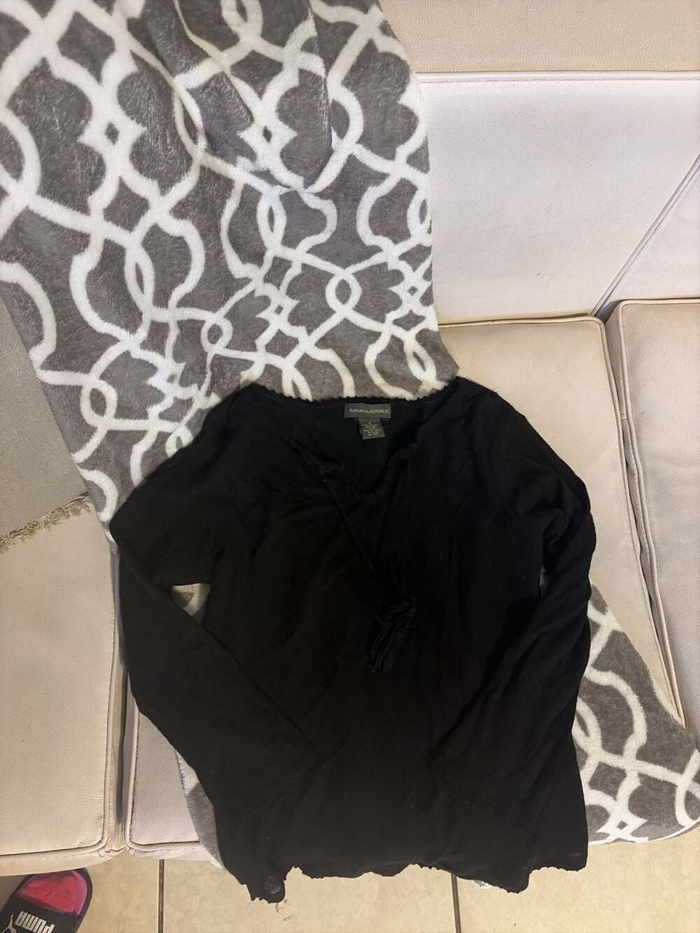 Banana Republic Black Long Sleeve Boho Knit Blouse with Tassels